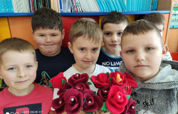 Kup walentynkową r&oacute;żę i wesprzyj Stowarzyszenie NASZ DOM.